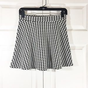 Charlotte Russe Skirt sz S